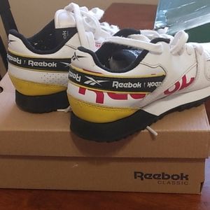 BOYS REEBOK
